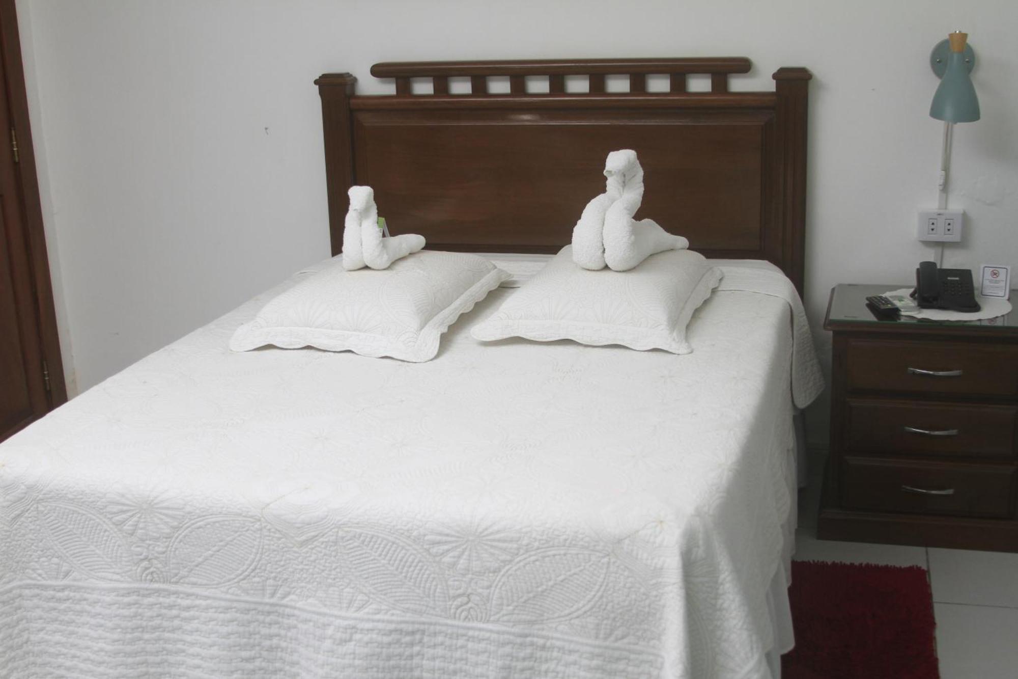 Buen Retiro Aparthotel 2*